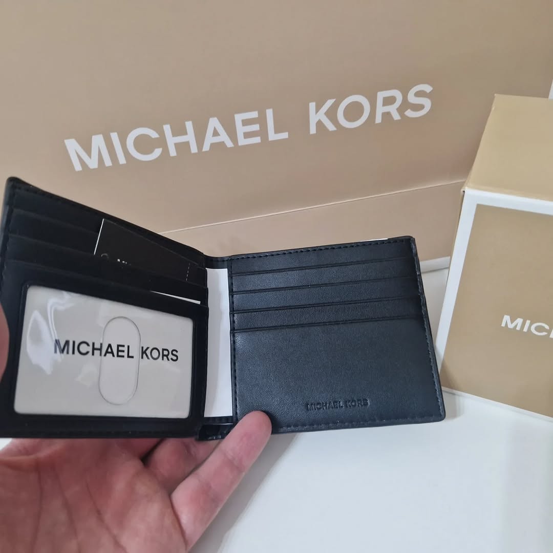 Michael Kors Men' Bifold Wallet