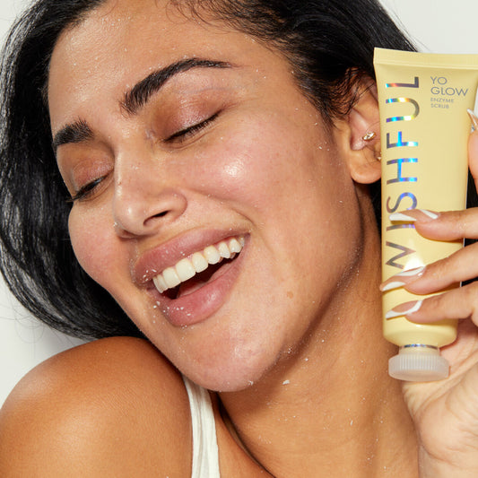 Huda Beauty Wishful Yo Glow Enzyme Scrub